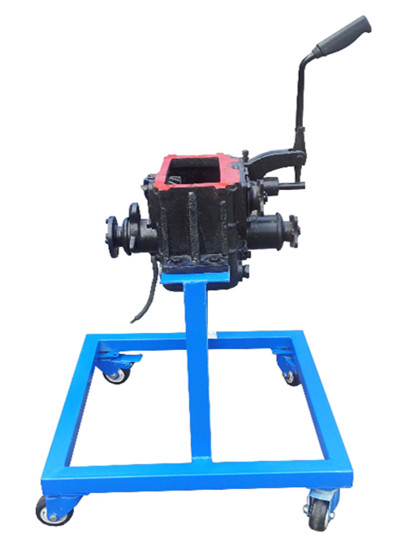 KH-CJ35分動(dòng)器拆裝實(shí)訓(xùn)臺 KH-CJ35分動(dòng)器拆裝實(shí)訓(xùn)臺